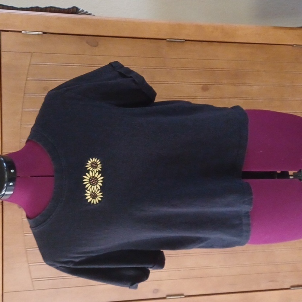 ELECTRIC PINK CROPPED TEE SHIRT